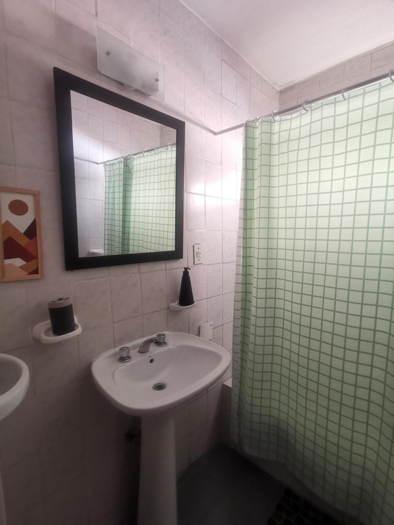 Casa Centrica En La Ciudad Del Buen Vlno - Hasta 8 Personas *