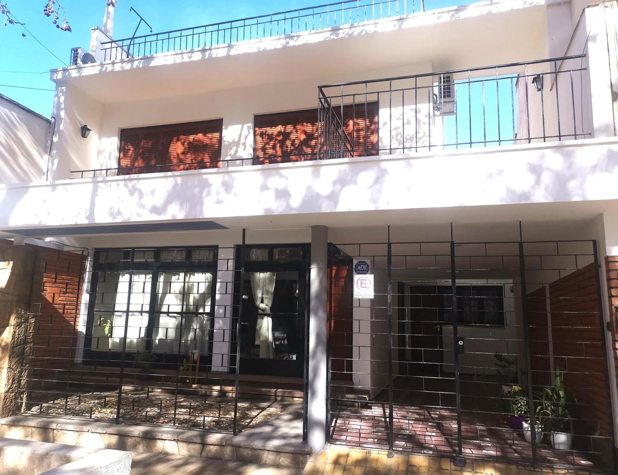 Casa Centrica En La Ciudad Del Buen Vlno - Hasta 8 Personas Casa de Férias *